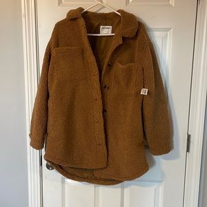 BRAND NEW! OLD NAVY - Medium Cozy Sherpa Shacket